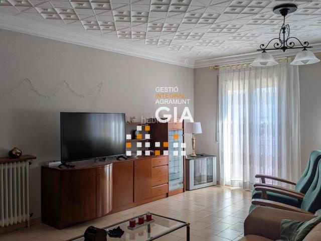 Chalet en venta en Agramunt. Casa amb terreny en venda a Agramunt. Chalets.