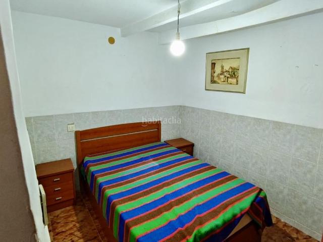 Chalet en venta en Ahigal. Junto a la zona del mercadillo de los domingos. Chalets.