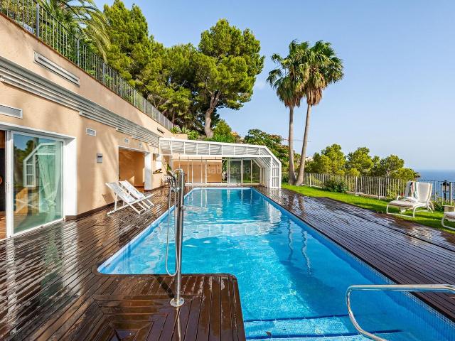 Chalet en venta en Altea, Altea Hills. En la cima de Altea Hills, el lujo tiene nombre propio. Chalets.