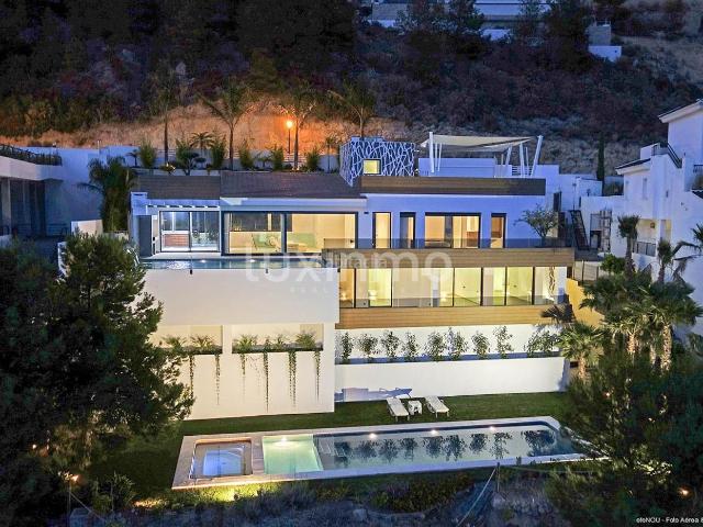 Chalet en venta en Altea, Altea Hills. Se vende villa de lujo en Altea Hills. Chalets.
