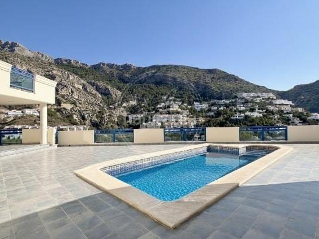 Chalet en venta en Altea, Altea Hills. Villa en Altea Seguridad 24h. Chalets.