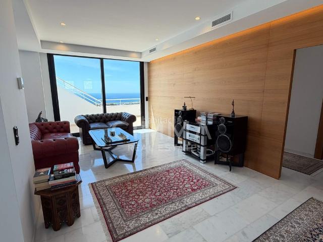 Chalet en venta en Altea, Altea la Vella. Espectacular villa de lujo en Altea con vistas al mar y la naturaleza. Chalets.