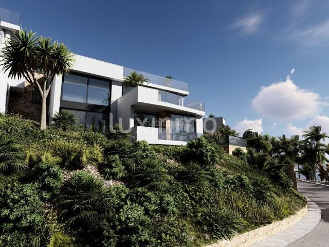 Chalet en venta en Altea, Altea la Vella. Lujosa Villa Moderna con Piscina Privada en Sierra Altea. Chalets.