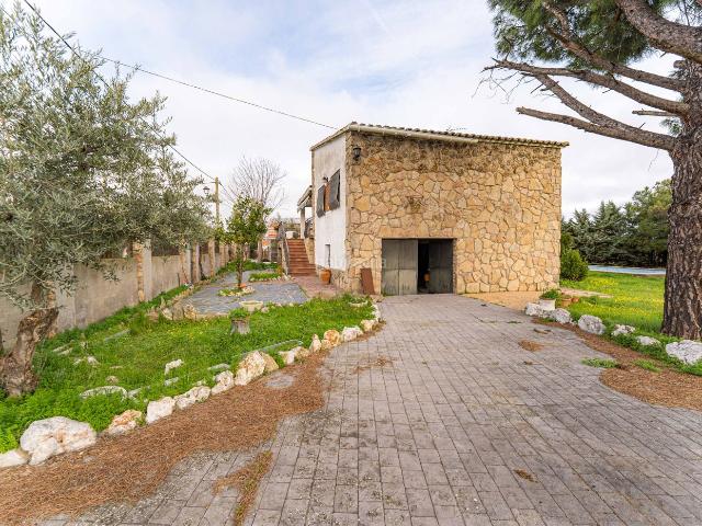 Chalet en venta en Álamo El. Chalet independiente 2 plantas en El Álamo. Chalets Álamo.