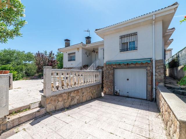 Chalet en venta en Álamo El. Chalet Independiente en El Álamo. Chalets Álamo.