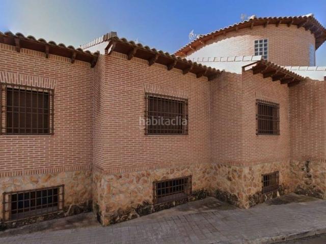 Chalet en venta en Alameda de la Sagra. Chalet con diseño exclusivo de 533m2 en Alameda de la Sagra. Chalets Alameda de la.