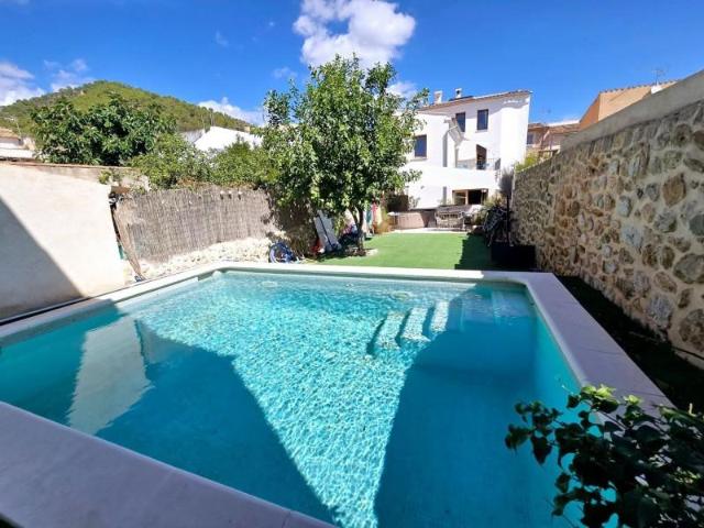 Chalet en venta en Alaró, Alaró