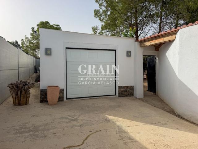 Chalet en venta en Albacete, Pedanías Extrarradio. Chalet en venta en Carretera Jaén, 2 dormitorios. Chalets.