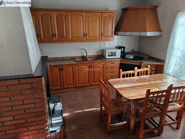Chalet en venta en Albacete, Pedanías Extrarradio. Espectacular parcela con chalet y piscina a 15 minutos de Albacete. Chalets.