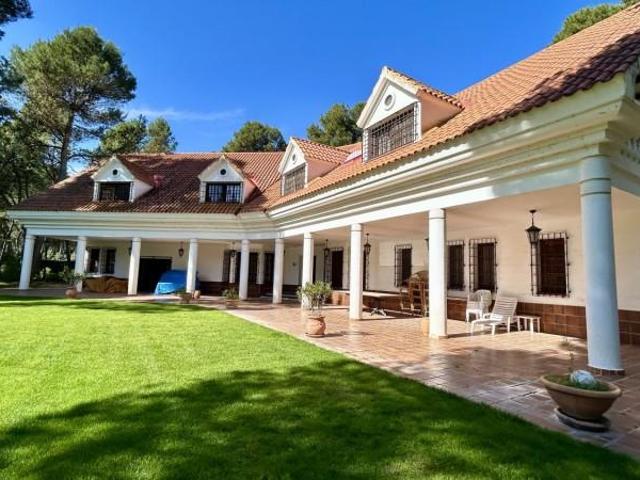 Chalet en venta en Albacete, Pinares del Jucar