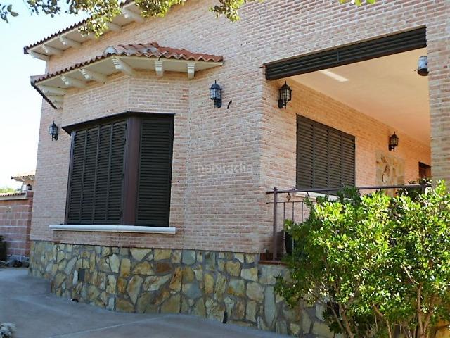 Chalet en venta en Albalate de Zorita. TEGEISA VENDE CHALET RUSTICO CON VISTAS Y ZONA TRANQUILA!. Chalets Albalate de.