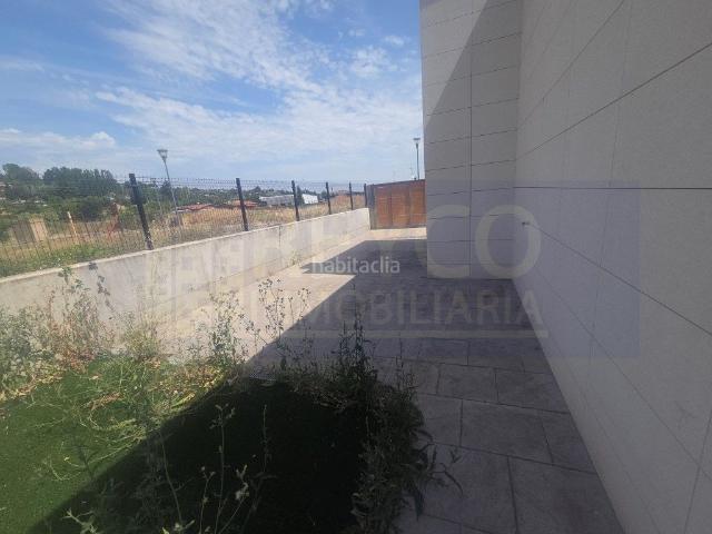 Chalet en venta en Albelda de Iregua. CHALET URBANO EN CARRETERA SORIA. Chalets Albelda de.