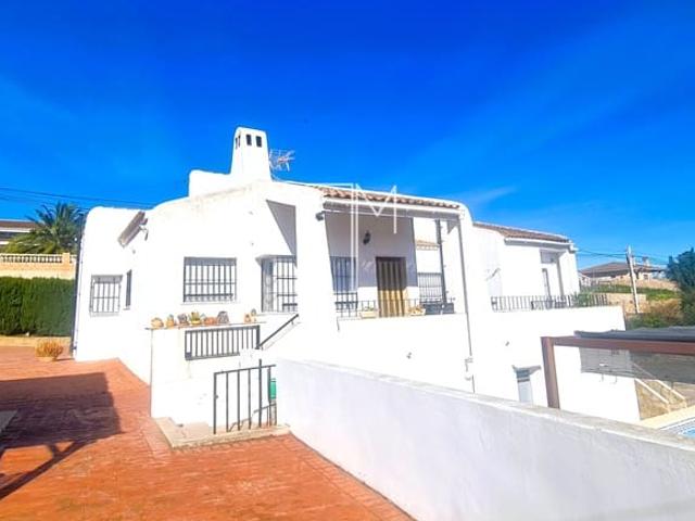 Chalet en venta en Alberic, Valencia