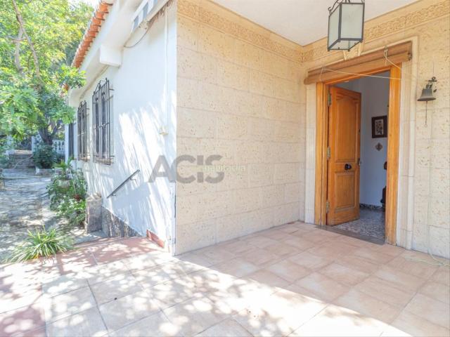 Chalet en venta en Alberic. Chalet en venta en Urb. San Cristóbal. Chalets.