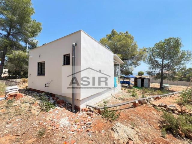 Chalet en venta en Alberic. SIN NINGUNA COMISIÓN! Parcela urbana en la urbanización San Cristóbal con una excelente ubicación. Chalets.