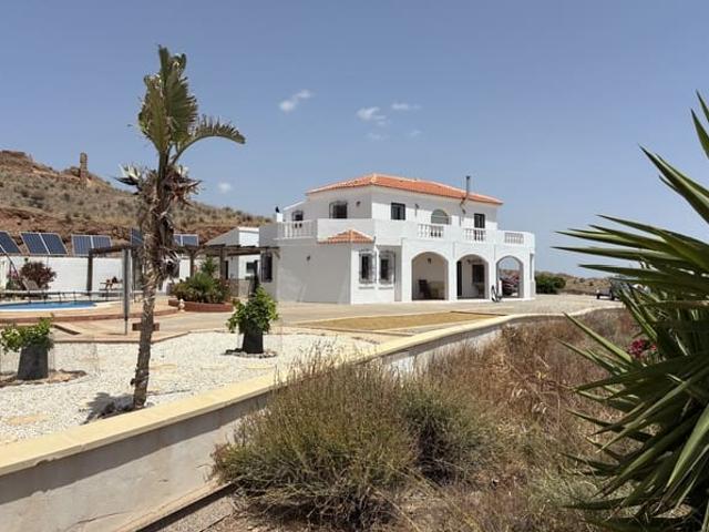Chalet en venta en Albox, Almería