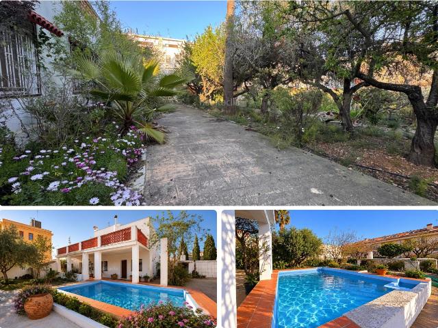 Chalet en venta en Alcanar Costa Dorada. CHALET INDEPENDIENTE EN LES CASES D'ALCANAR. Chalets.