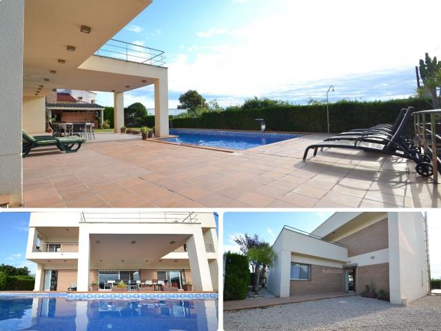 Chalet en venta en Alcanar Costa Dorada. Espectacular chalet con vistas panorámicas al mar en Alcanar playa. Chalets.