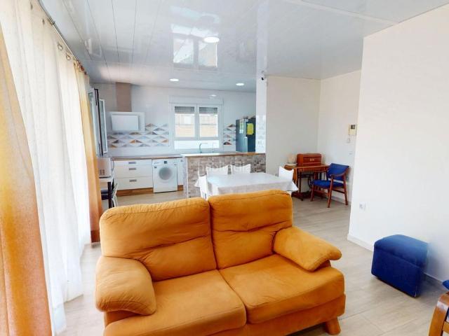 Chalet en venta en Alcalá de Guadaira, Oromana. Chalet en venta en La Juncosa, 3 dormitorios. Chalets Alcalá de.