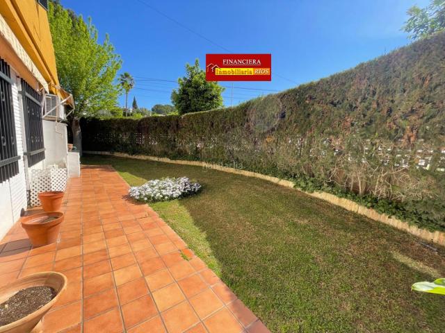 Chalet en venta en Alcalá de Guadaira, Oromana. Chalet en venta en La Juncosa, 5 dormitorios. Chalets Alcalá de.