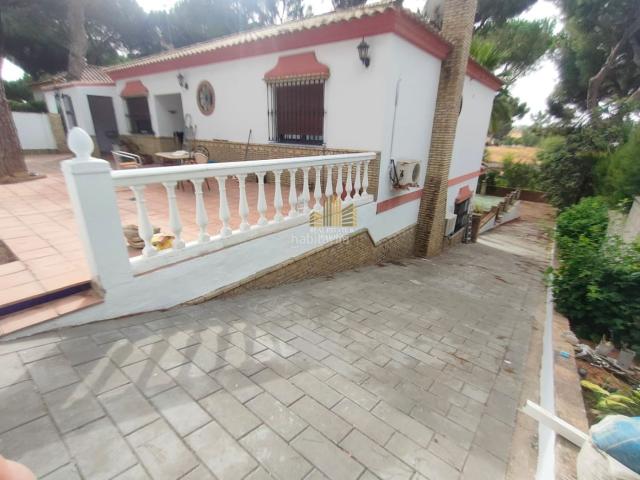 Chalet en venta en Alcalá de Guadaira, Oromana. Chalet en venta en Zona Oromana, 4 dormitorios. Chalets Alcalá de.