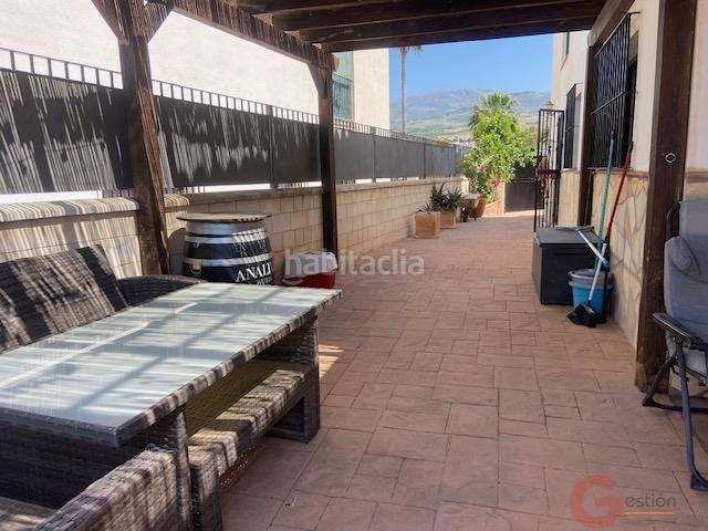 Chalet en venta en Alcaucín. AlcaucínVilla. Chalets.