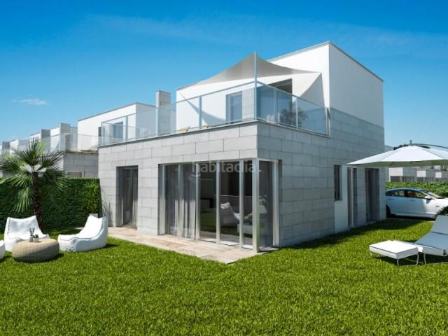 Chalet en venta en Alcázares Los, Centro. Chalets Alcázares.
