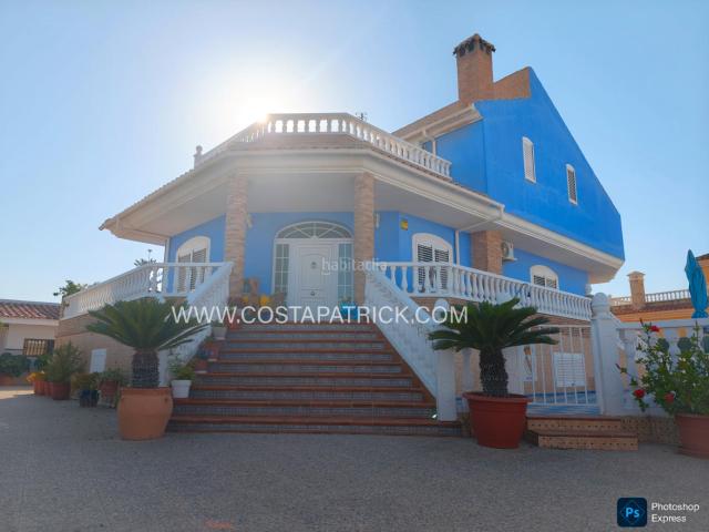 Chalet en venta en Alcázares Los, Las Lomas de Rame Bahía Bella. Casa de Campo Exclusiva con Piscina Privada en Lomas del Rame Los Alcázares. Chalets Alcázares.