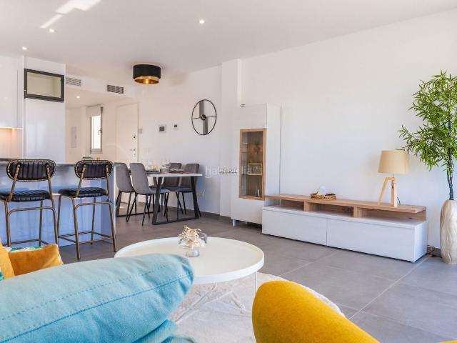 Chalet en venta en Alcázares Los, Las Lomas de Rame Bahía Bella. EXCELENTE ESTADO. Chalets Alcázares.