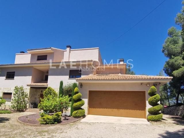 Chalet en venta en Alcoi, Batoi. Exclusivo chalet en venta en Alcoy. Chalets.