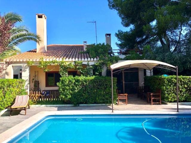 Chalet en venta en Alcora