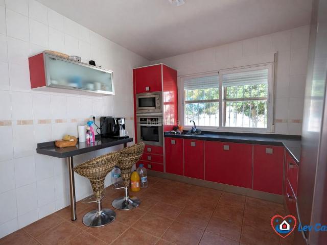 Chalet en venta en Aledo. Casa rural en venta en Aledo Murcia con piscina, licencia turística y gran parcela. Chalets.