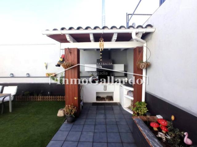 Chalet en venta en Alfarnate. Precioso Chalet independiente. Chalets.