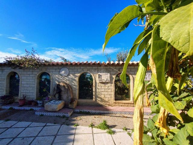 Chalet en venta en Alfàs del Pi l´, Pueblo Ubanizaciones. PRECIOSA FINCA A POCOS MINUTOS DEL CENTRO CAMINANDO ALFAZ DEL PI. Chalets Alfàs del Pi.