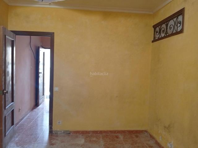 Chalet en venta en Algeciras, Bajadilla Fuente Nueva. Casa en venta en Algeciras Amplia vivienda ideal para familias o inversión. Chalets.