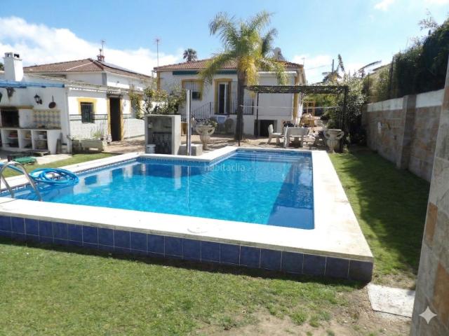 Chalet en venta en Algeciras, Los Pinos. Chalet en planta baja Colonia San Miguel. Chalets.