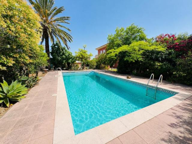 Chalet en venta en Algeciras, Los Pinos. ESPECTACULAR CHALET EN LA COLONIA DE SAN MIGUEL!. Chalets.
