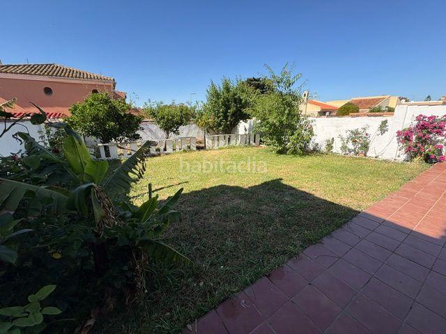 Chalet en venta en Algeciras, San García. Casa en esquina en una de las mejores zonas de san García. Chalets.