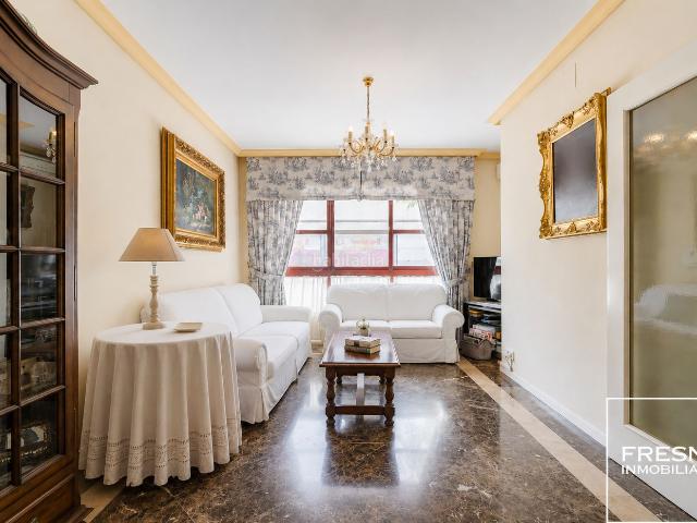 Chalet en venta en Algete, Algete Centro. ¡CHALET ADOSADO EN ALGETE!. Chalets.