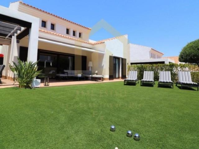 Chalet en venta en Algorfa
