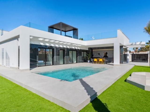 Chalet en venta en Algorfa