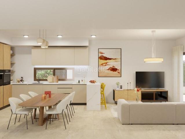Chalet en venta en Algorfa. VILLA CON PISCINA PRIVADA Y JARDIN EN ALGORFA. Chalets.