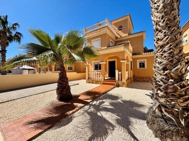 Chalet en venta en Algorfa, Algorfa Urb. Lo Crispin