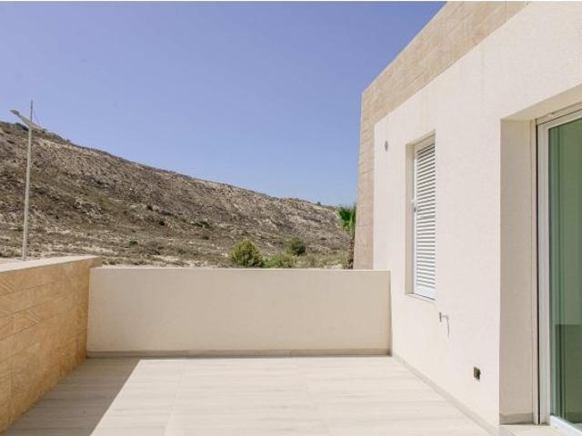 Chalet en Venta en Algorfa, Alicante
