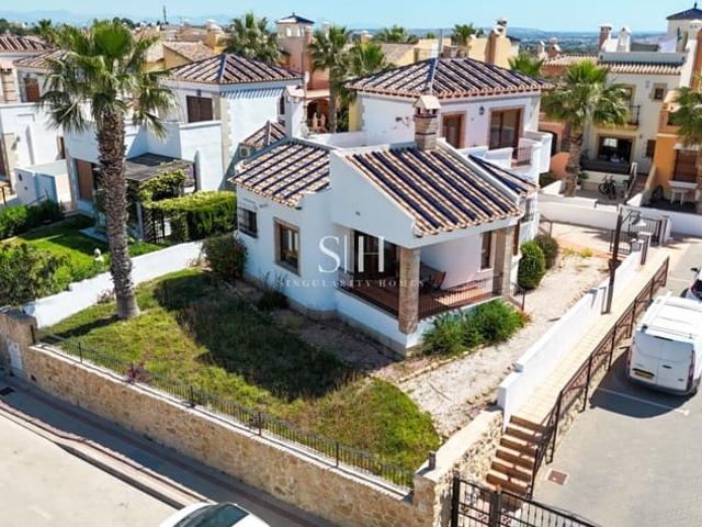 Chalet en venta en Algorfa, Alicante