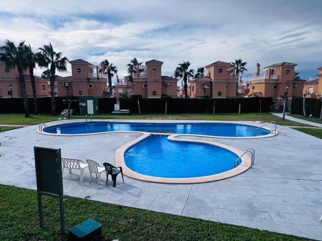 Chalet en venta en Algorfa. Chalet independiente con piscina en urbanización Lo Crispin, Algorfa. Chalets.