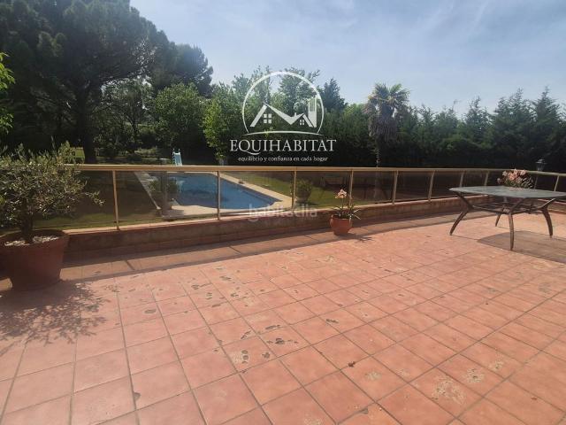 Chalet en venta en Alguaire. INMOBILIARIA EQUIHABITAT te ofrece este espectacular chalet independiente pasado rossello. Chalets.