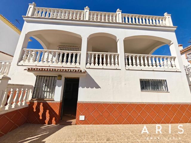 Chalet en venta en Alhaurín de la Torre, Capellanía Retamar. Casa Chalet independiente en venta en Calle Clipper, Alhaurín de la Torre. Chalets Alhaurín de la.