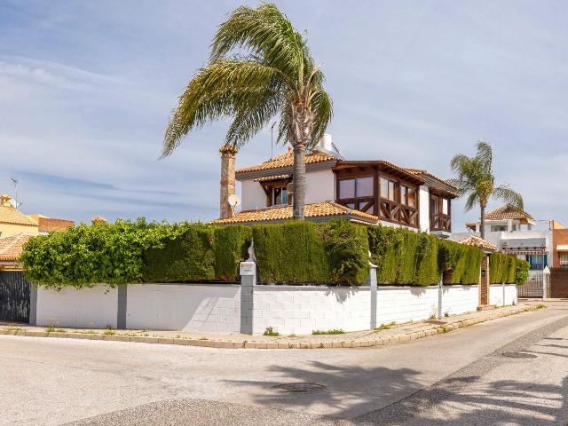 Chalet en venta en Alhaurín de la Torre, Capellanía Retamar. Venta Chalet Independiente en Alhaurín de la Torre. Chalets Alhaurín de la.
