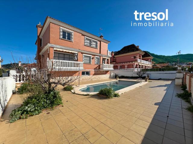 Chalet en venta en Alhaurín de la Torre, Capellanía Retamar. Villa en excelente ubicación y buenas vistas. Chalets Alhaurín de la.